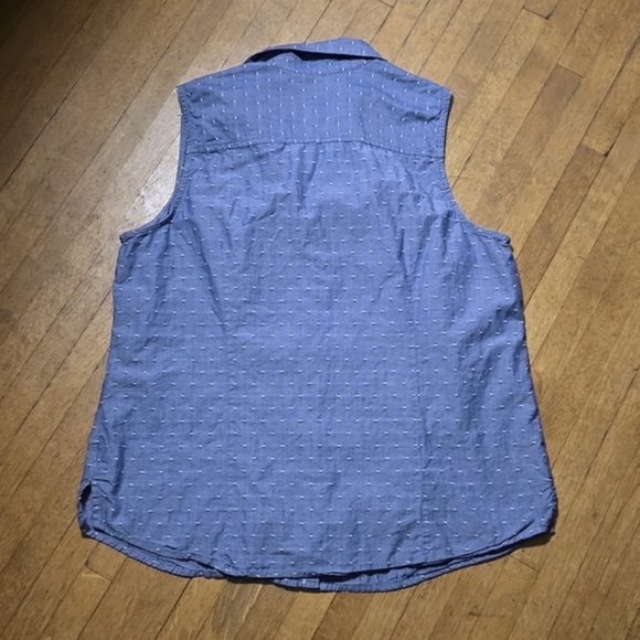 Croft & Barrow Skeeveless Blouse - Picture 3 of 3